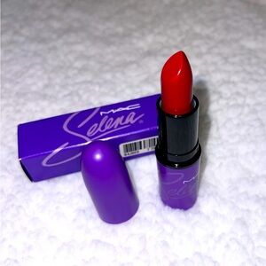 MAC cosmetics SELENA lipstick- Como la flor